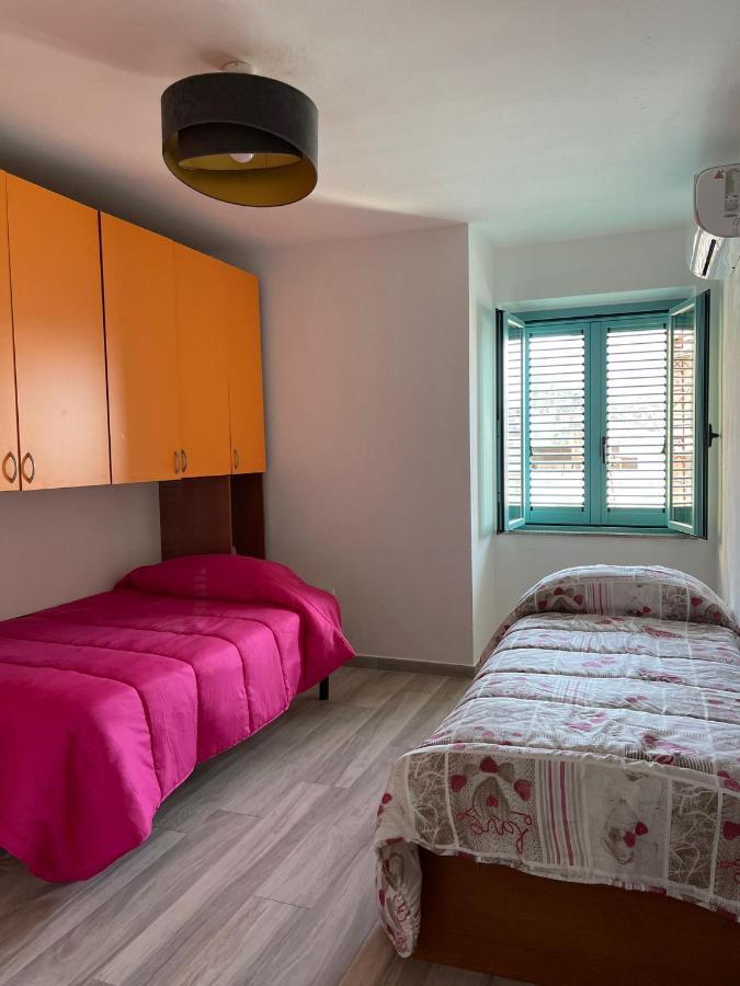 Casa Vacanze Sa Piazza Apartman Dorgali Kültér fotó