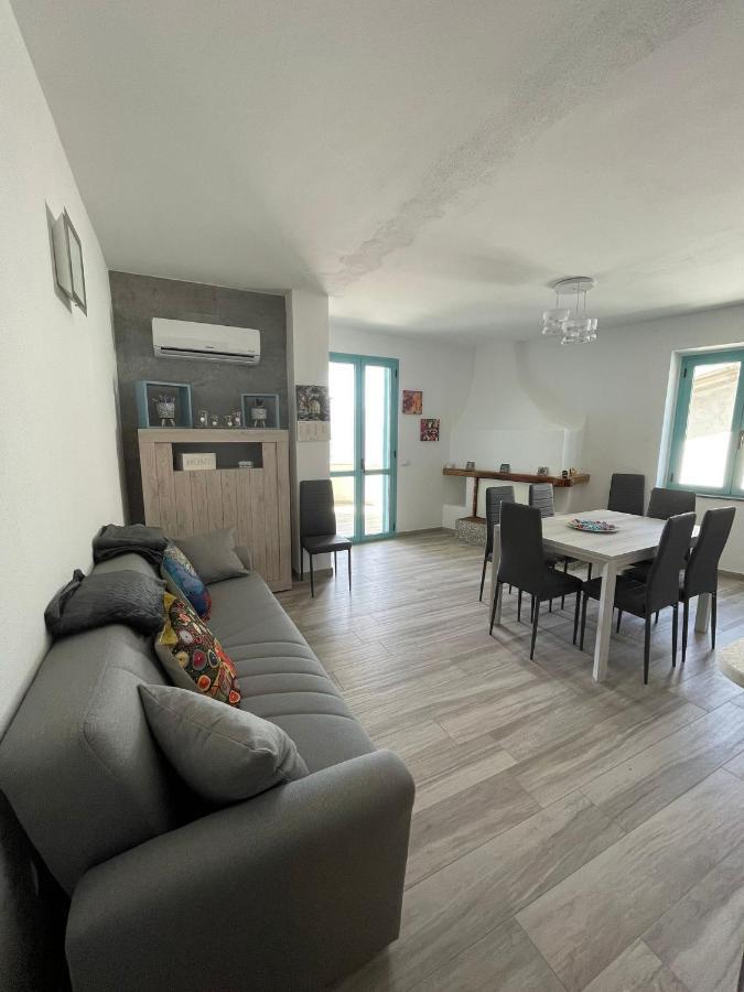 Casa Vacanze Sa Piazza Apartman Dorgali Kültér fotó