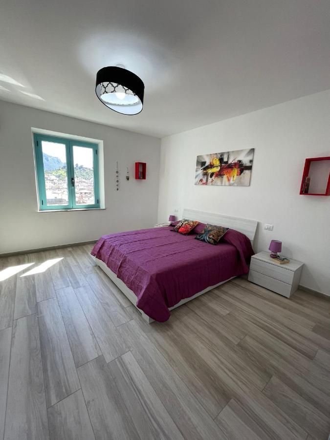 Casa Vacanze Sa Piazza Apartman Dorgali Kültér fotó